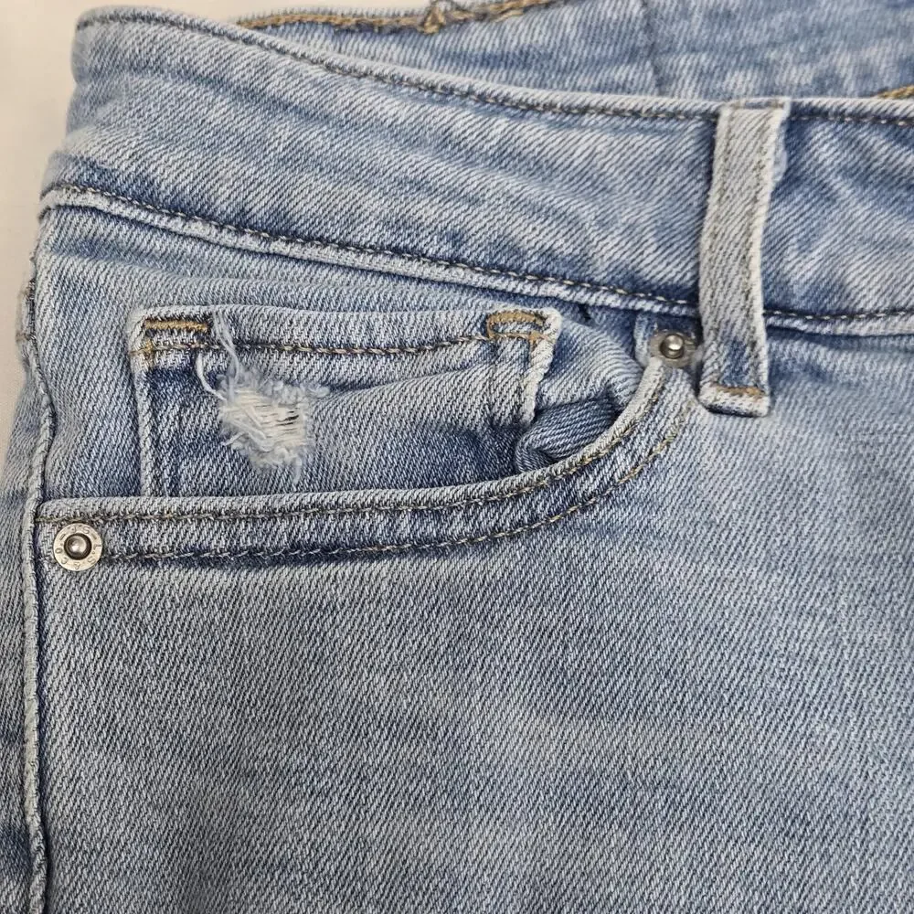 Levi's 711 Distressed Skinny Jeans Size 26 Waist Light Wash Blue
